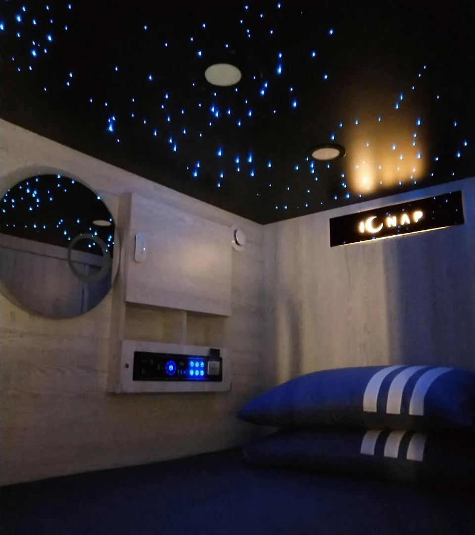 L'Etoile De Mer Mong Kok - Capsule Hotel Kowloon  China
